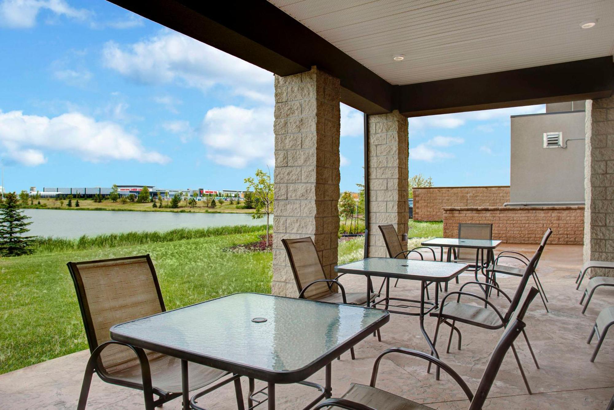 Hampton Inn By Hilton Edmonton/Sherwood Park Exterior photo